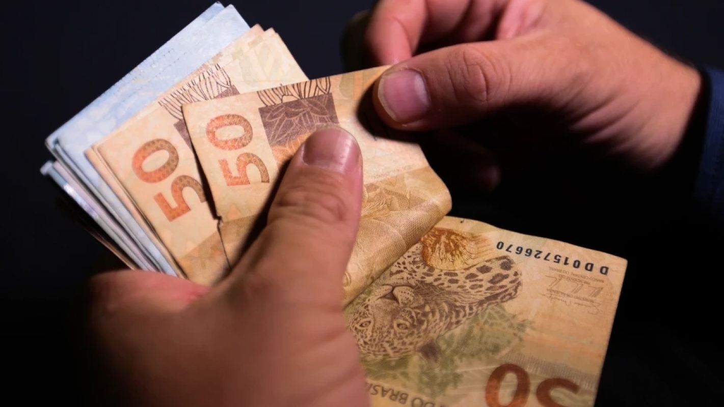 Novo salário mínimo de São Paulo entra em vigor com valor superior ao nacional