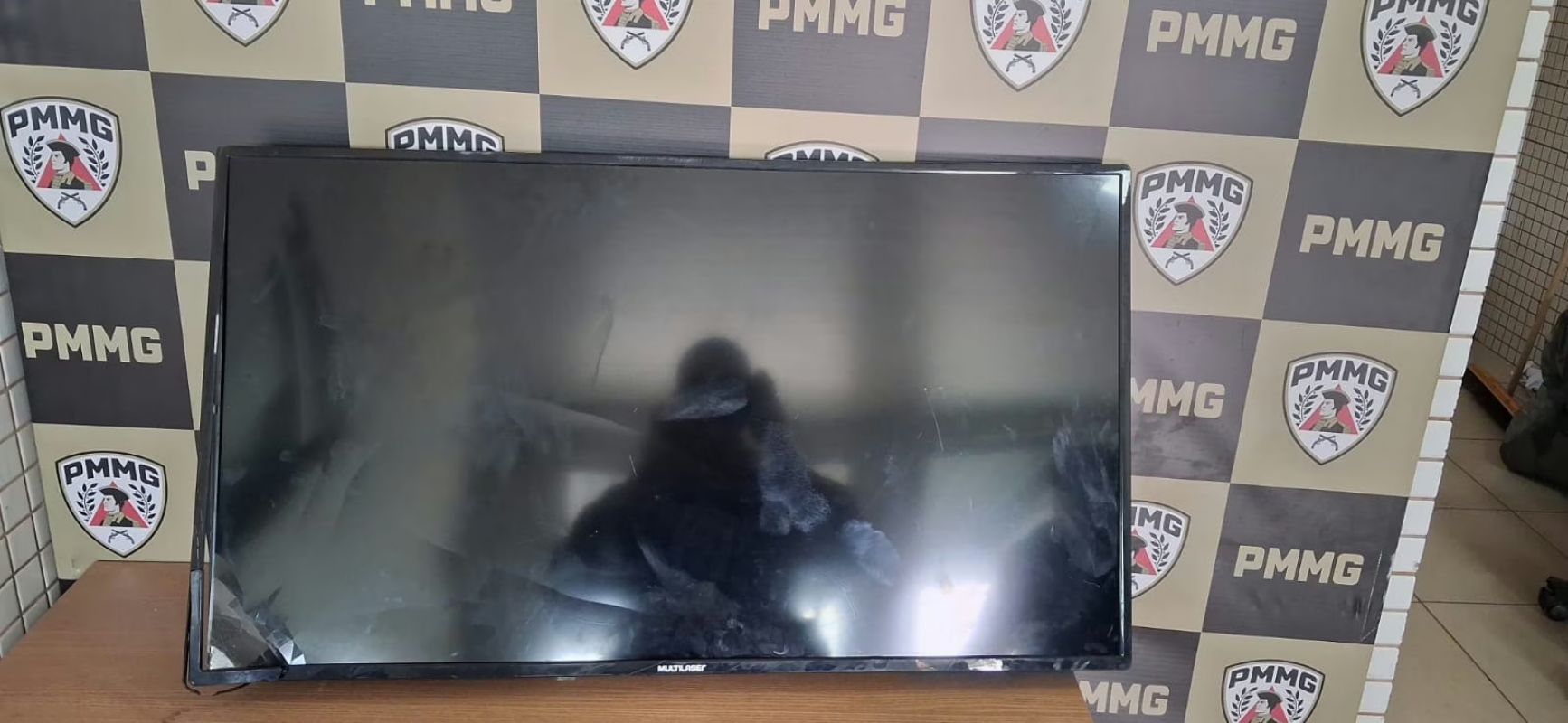  Escola em Bom Jesus do Galho é arrombada e TVs são furtadas; suspeito é preso