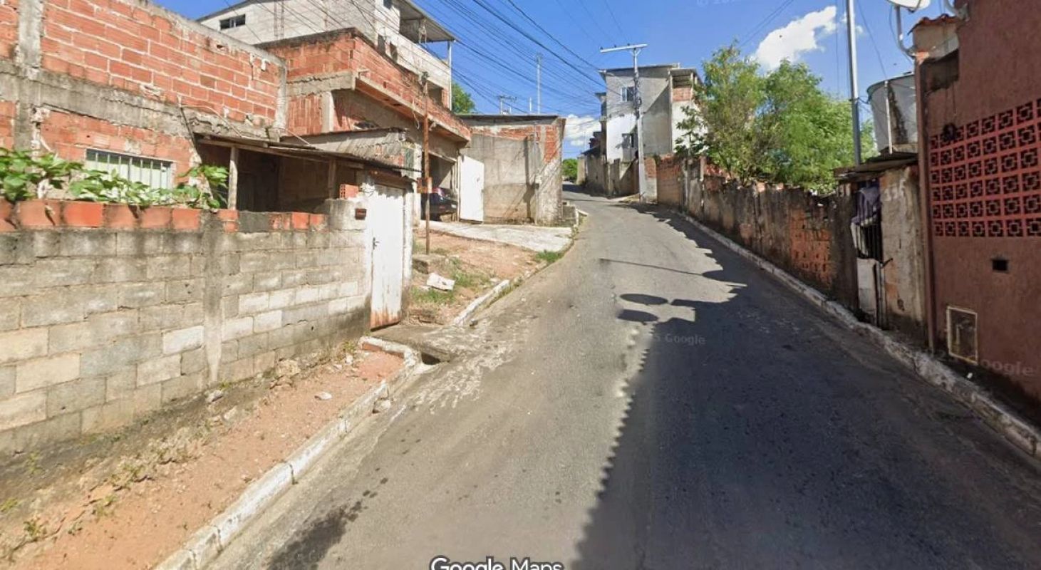 Homem é morto a tiros pelas costas após sair de bar em Timóteo, Minas Gerais