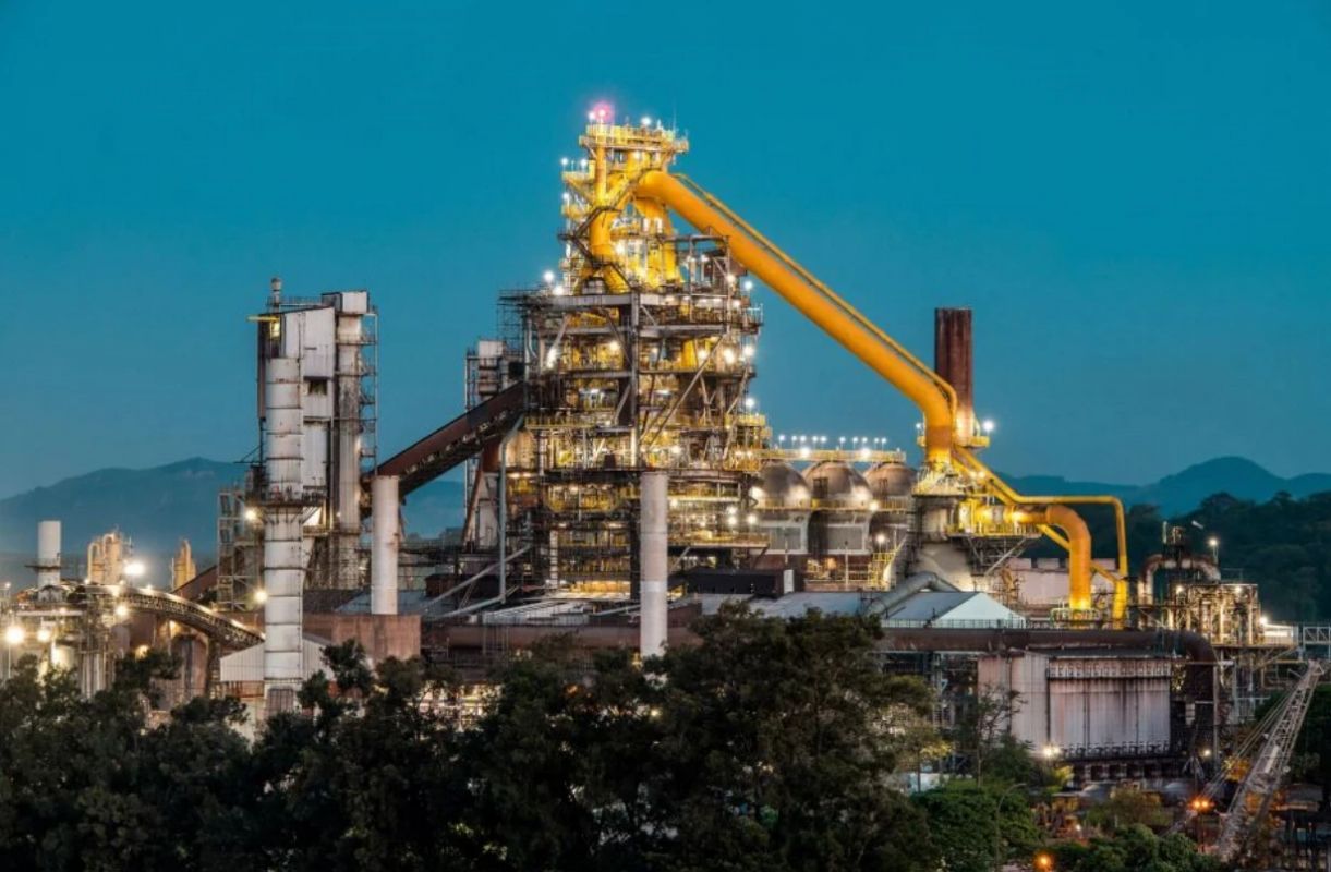 Usiminas diminui eventos no Alto-Forno 3 e reduz impactos ambientais para a comunidade