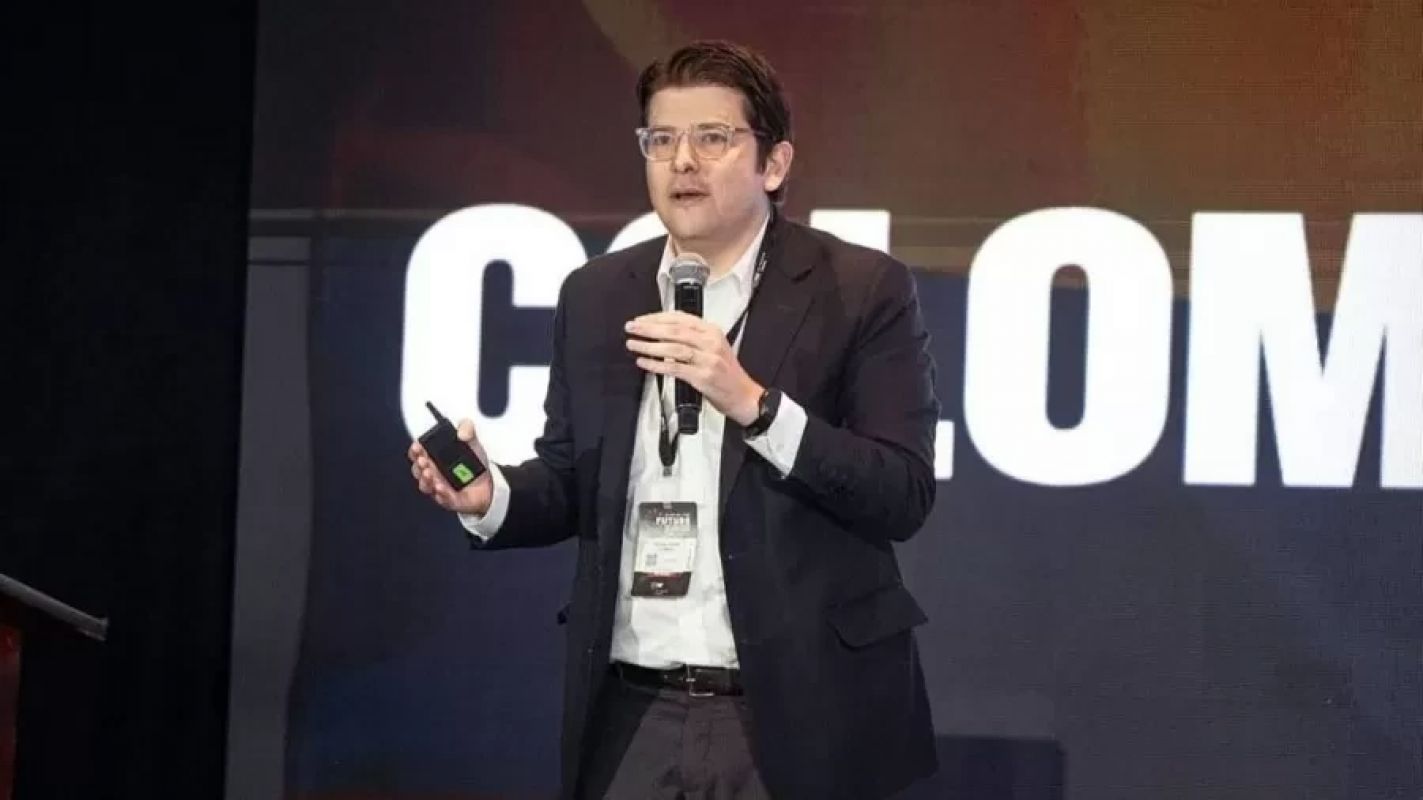 Morre Miguel Uribe, pré-candidato à presidência da Colômbia, baleado em comício