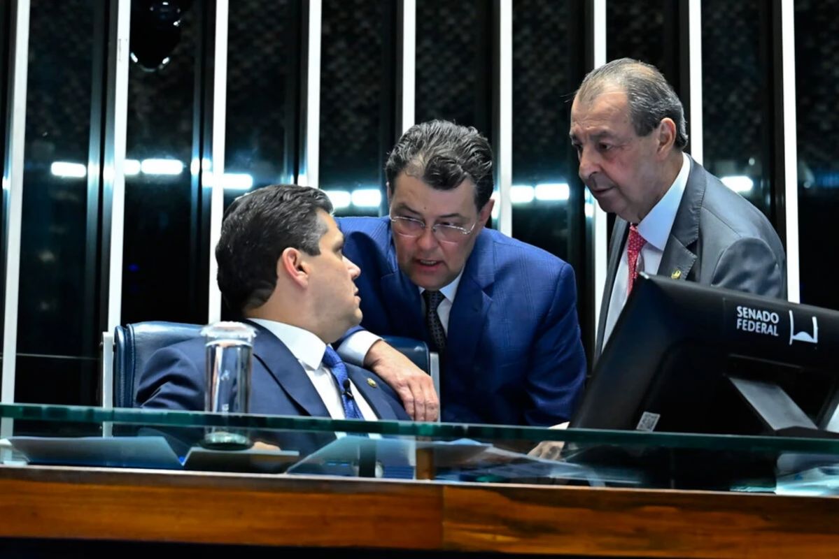  Omar Aziz será relator da recondução de Gonet à PGR no Senado