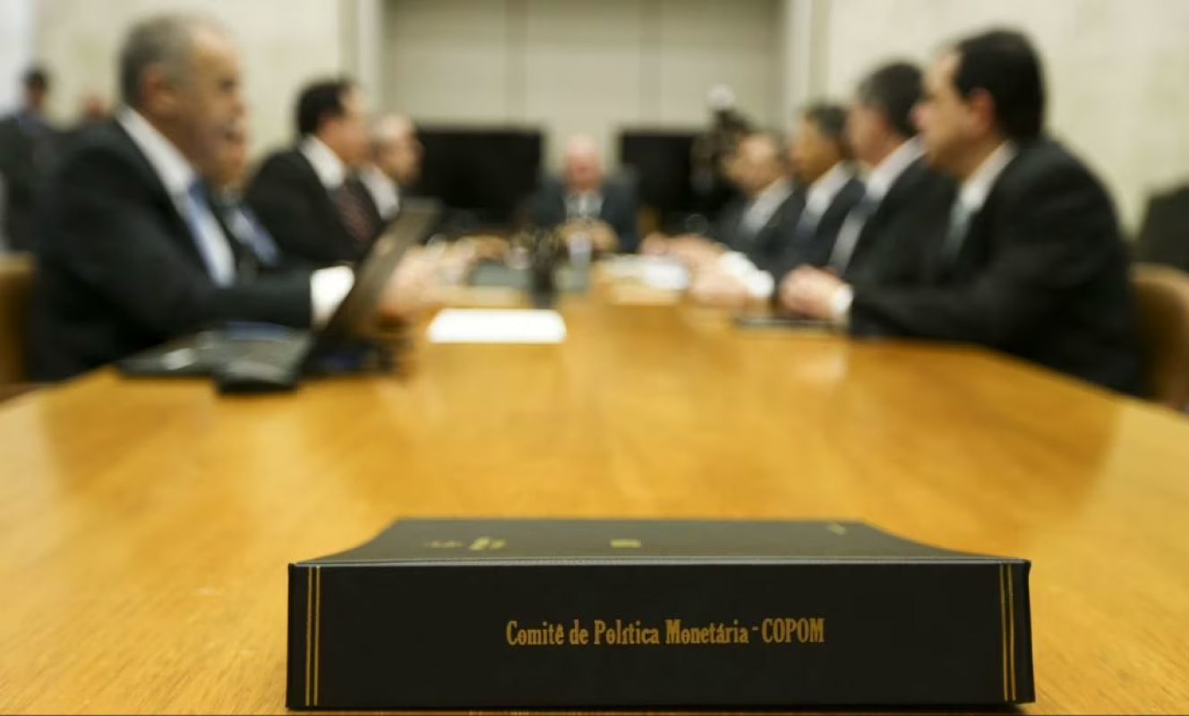  Copom reduz Selic pela primeira vez desde maio de 2024 e leva taxa a 14,75% ao ano