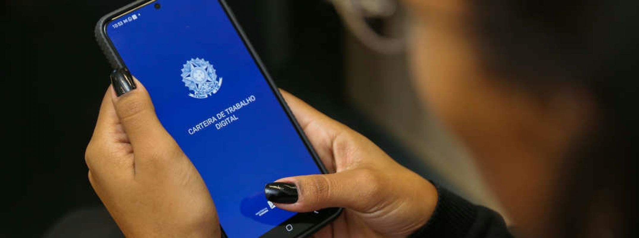 Desemprego em Minas cai a 3,8% no fim de 2025 e atinge menor nível da série histórica