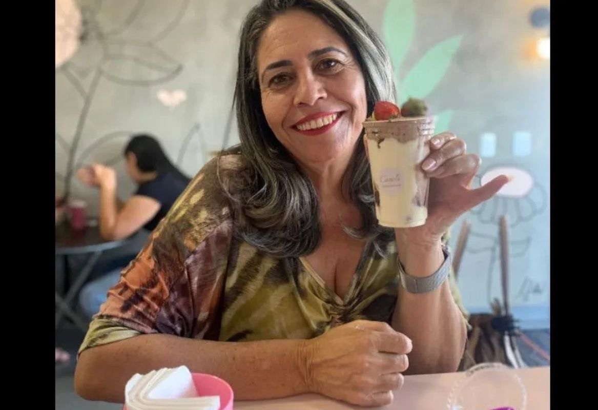 Deportada dos EUA, mulher condenada por atos de 8 de janeiro é presa em MG