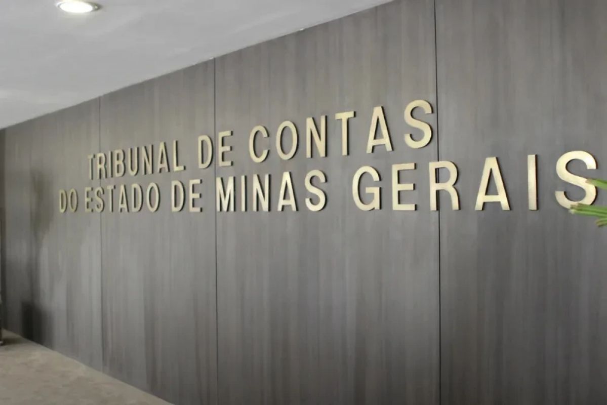 Prefeito de Jaguaraçu é multado e médico do Vale do Aço é investigado por acúmulo de cargos