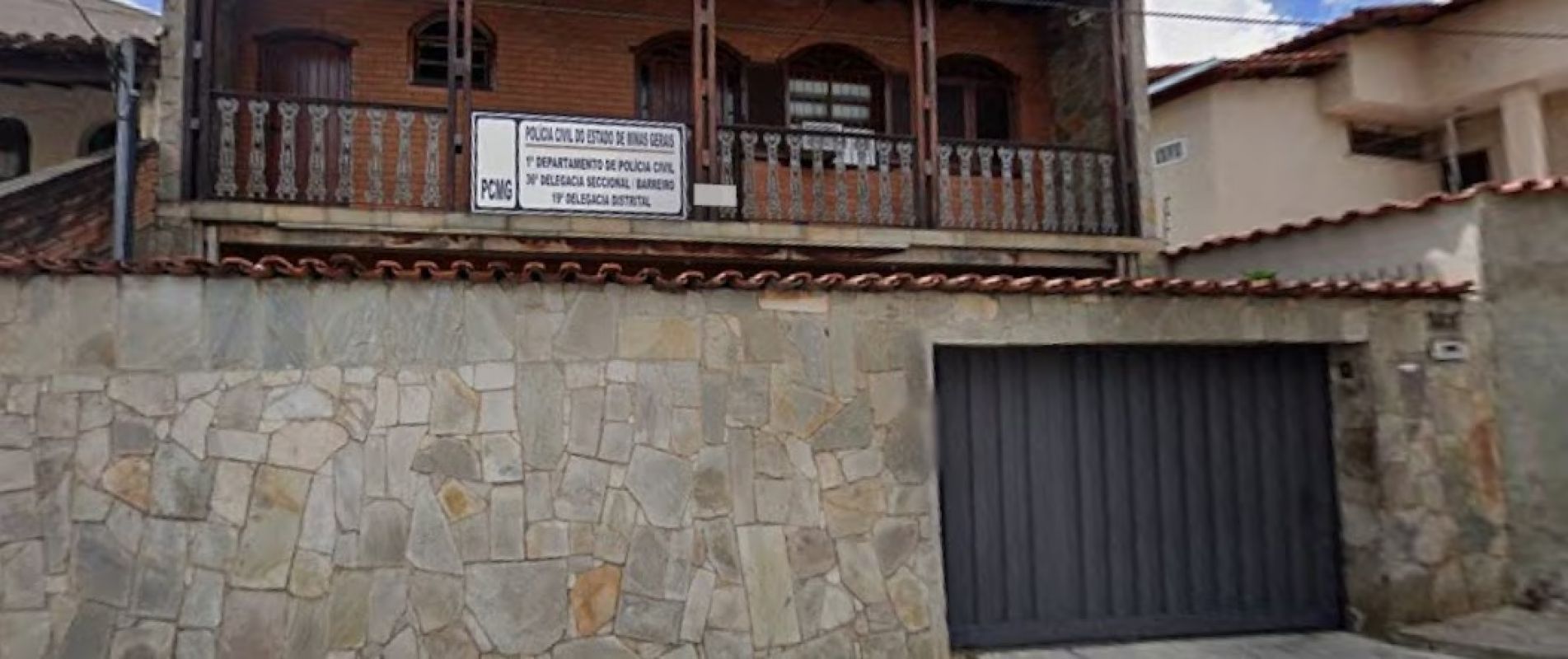 Analista da Polícia Civil é denunciada por desvio de cerca de 200 armas em delegacia de BH