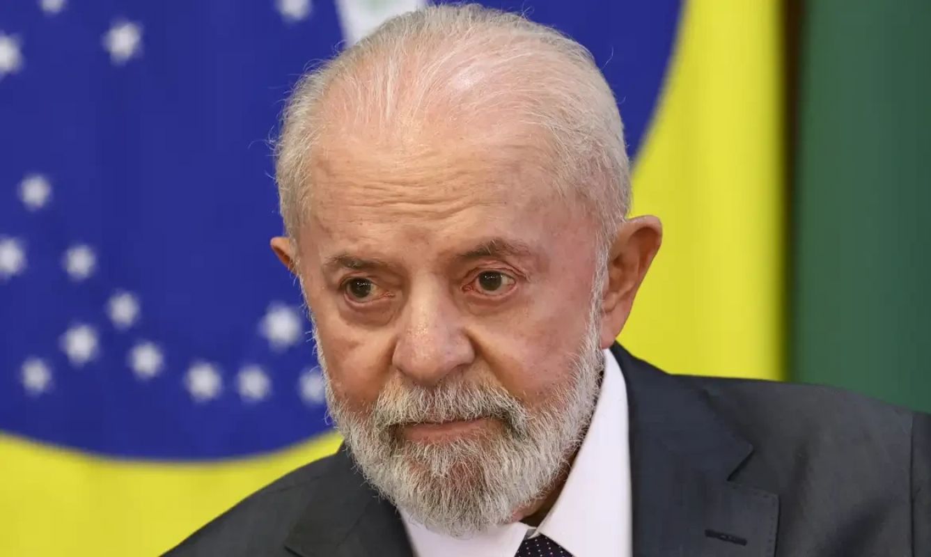 Lula inicia processo para aplicar retaliação econômica contra os EUA