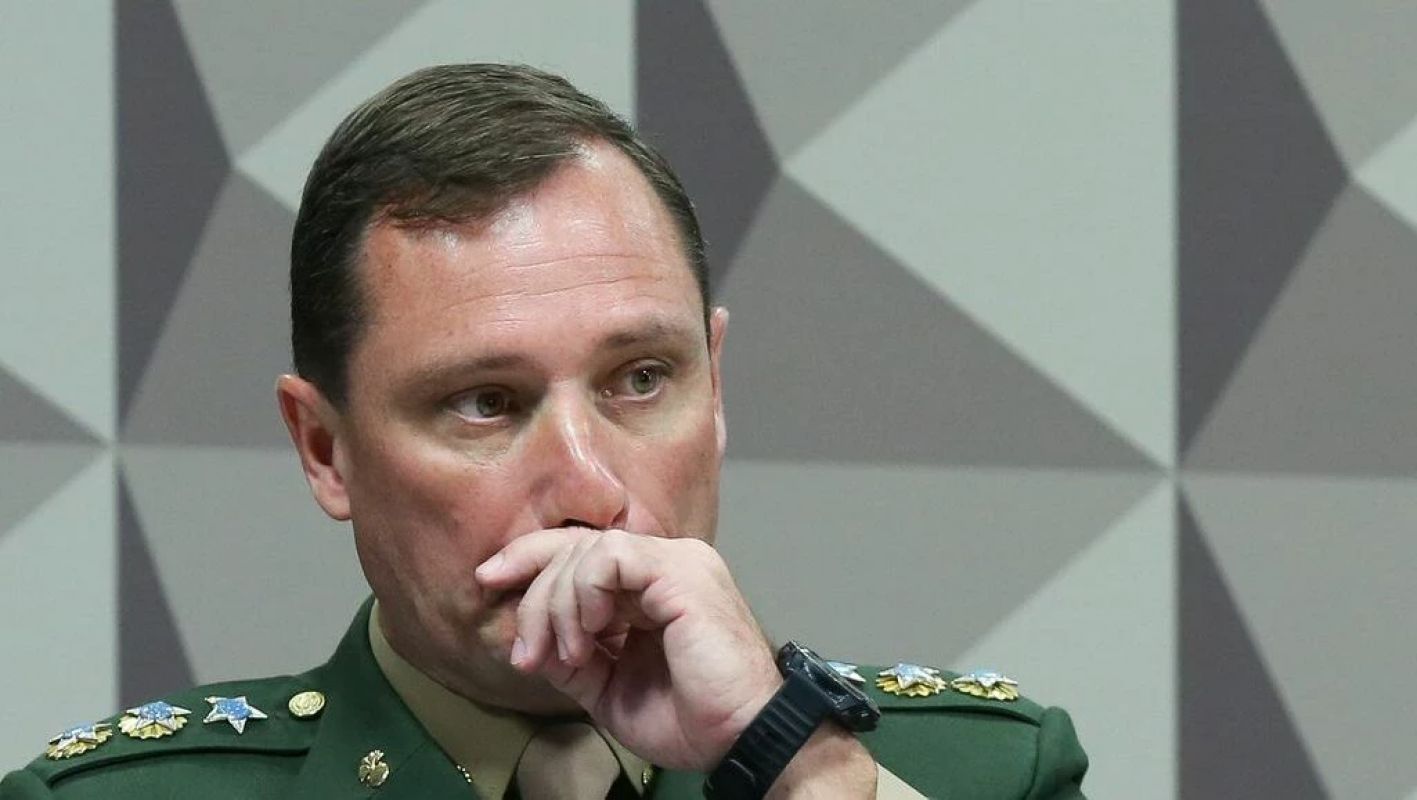 Mauro Cid presta depoimento ao STF sobre suposta tentativa de golpe