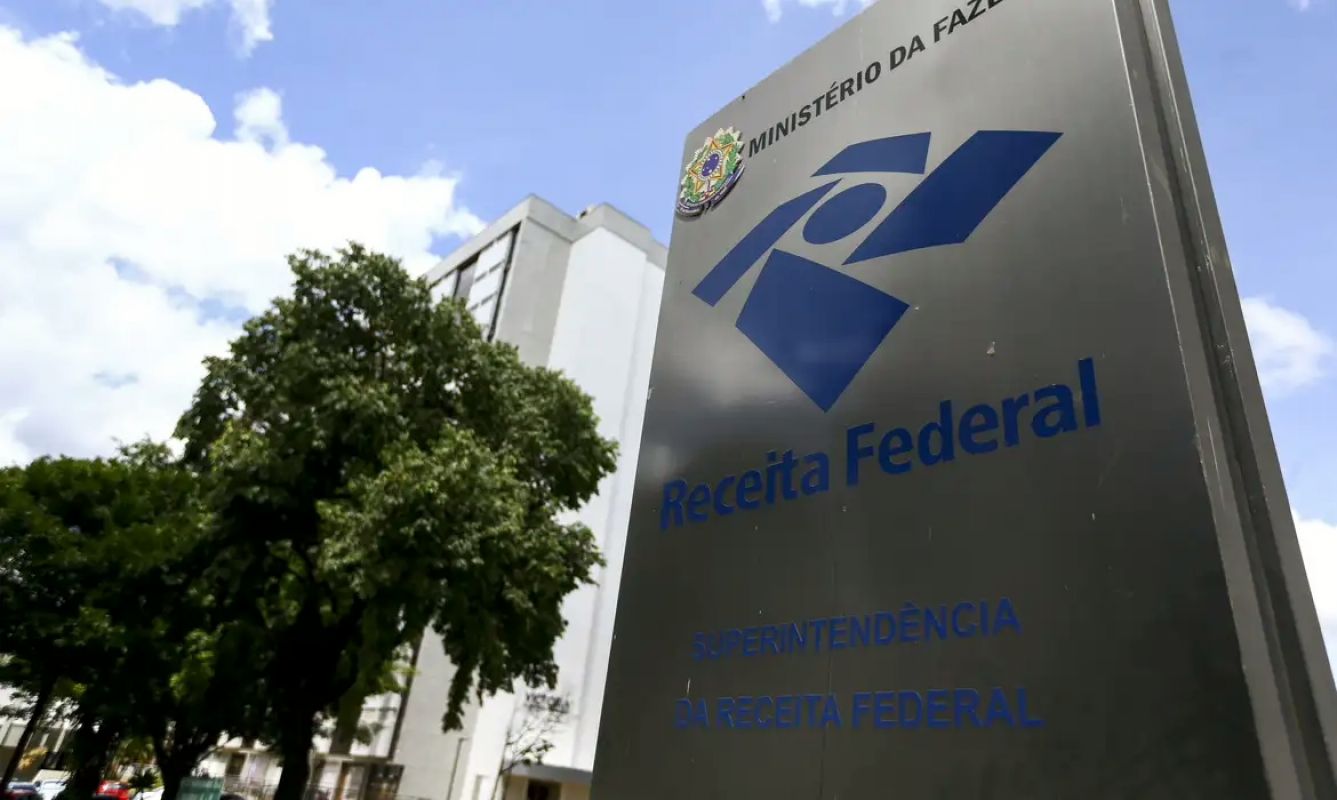 Receita adia para 2027 exigência de CNPJ a pessoa física que precisar emitir nota na reforma tributária