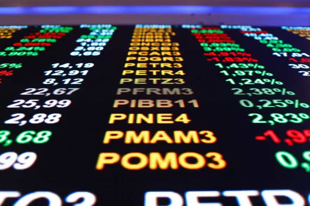 Bolsa bate recorde, e dólar cai: por que o otimismo voltou ao mercado financeiro?