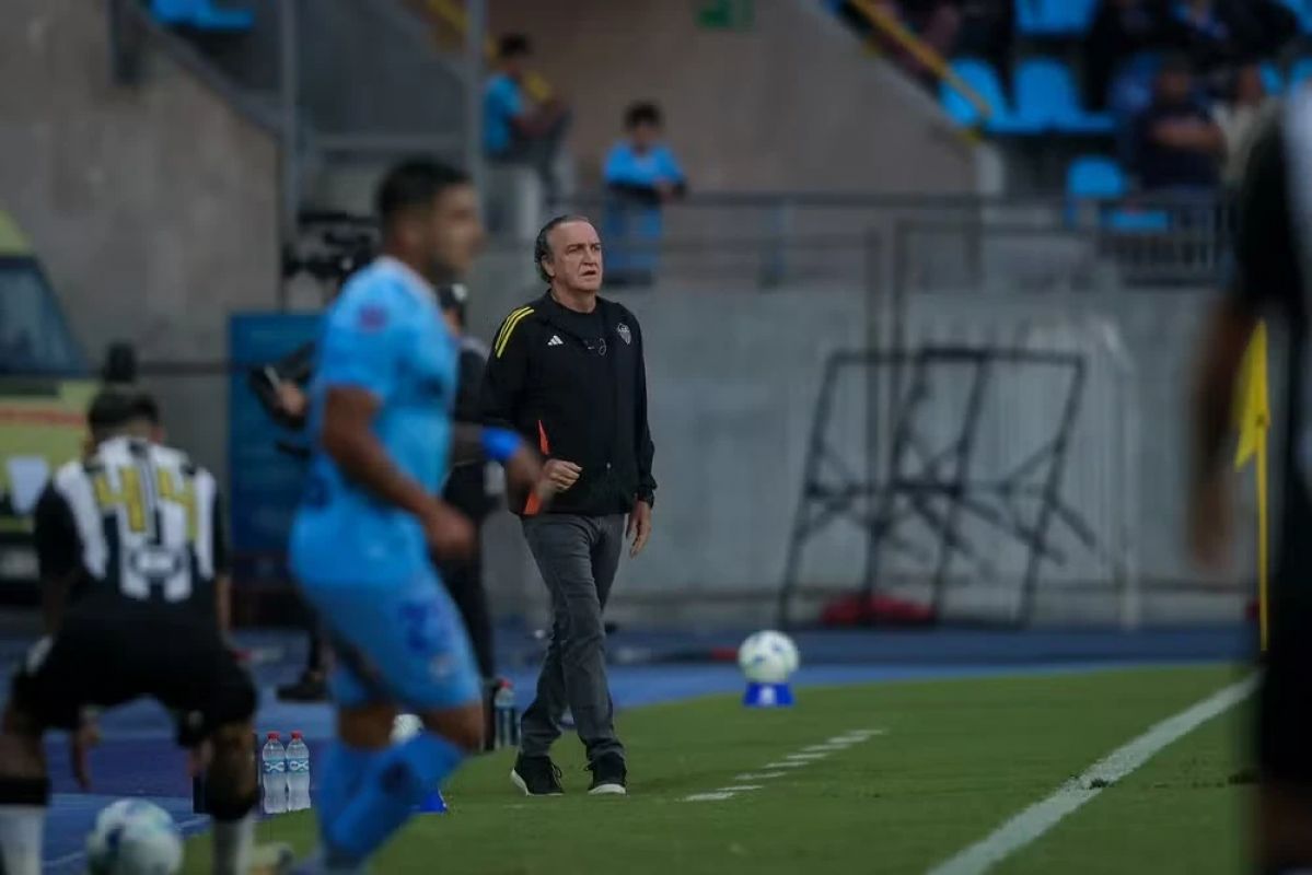 Atlético-MG se desconcentra e sofre virada contra o Deportes Iquique