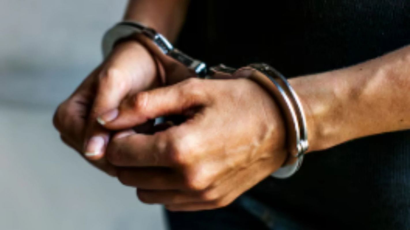 Homem é preso 6 anos depois de matar e arrancar olhos de duas vítimas 'por engano'