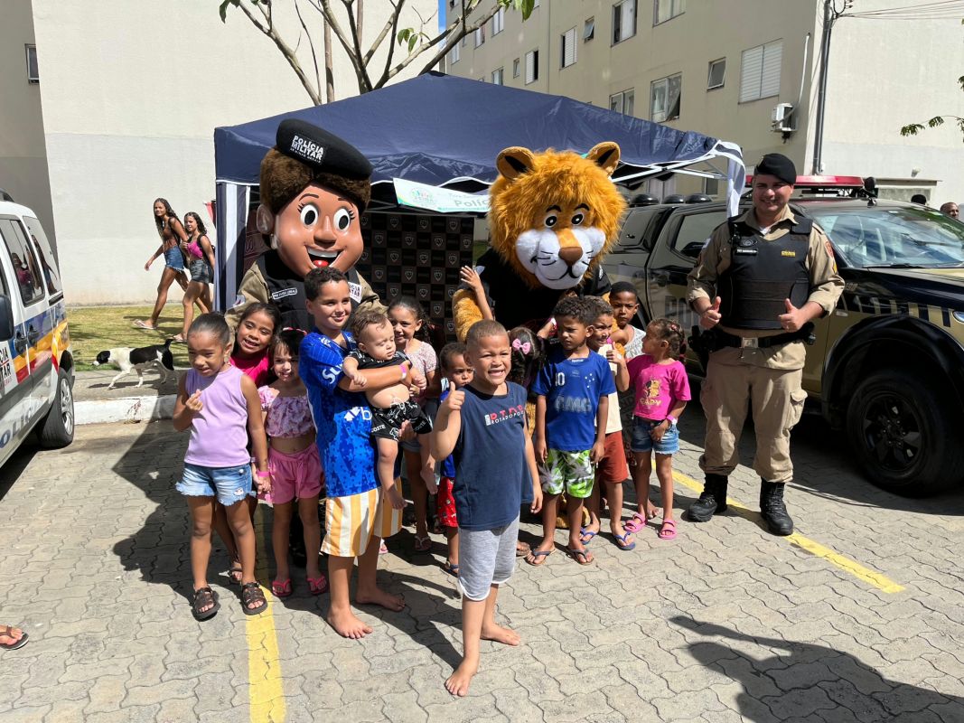 Ação da PM leva serviços, lazer e cidadania ao Residencial Buritis em Coronel Fabriciano