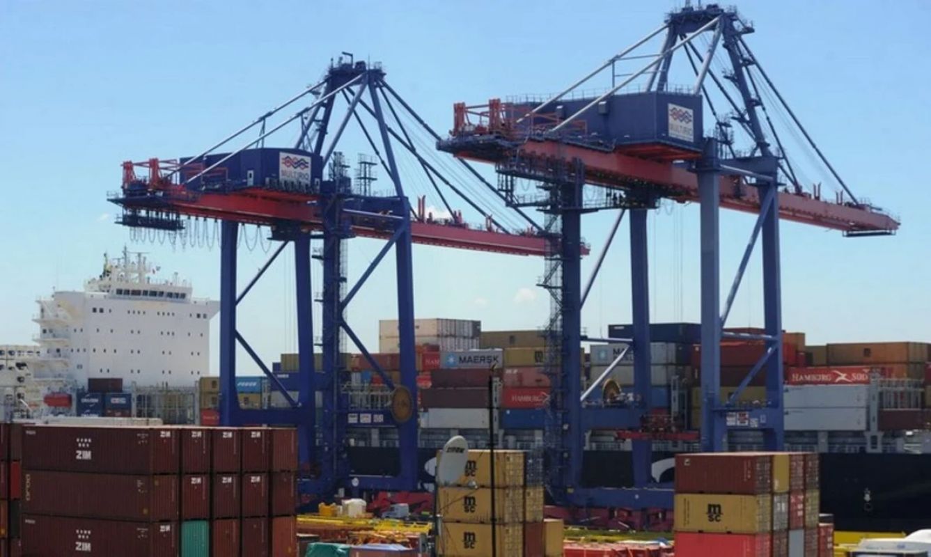  Um mês do tarifaço: Brasil busca saídas para minimizar impacto de tarifas dos EUA