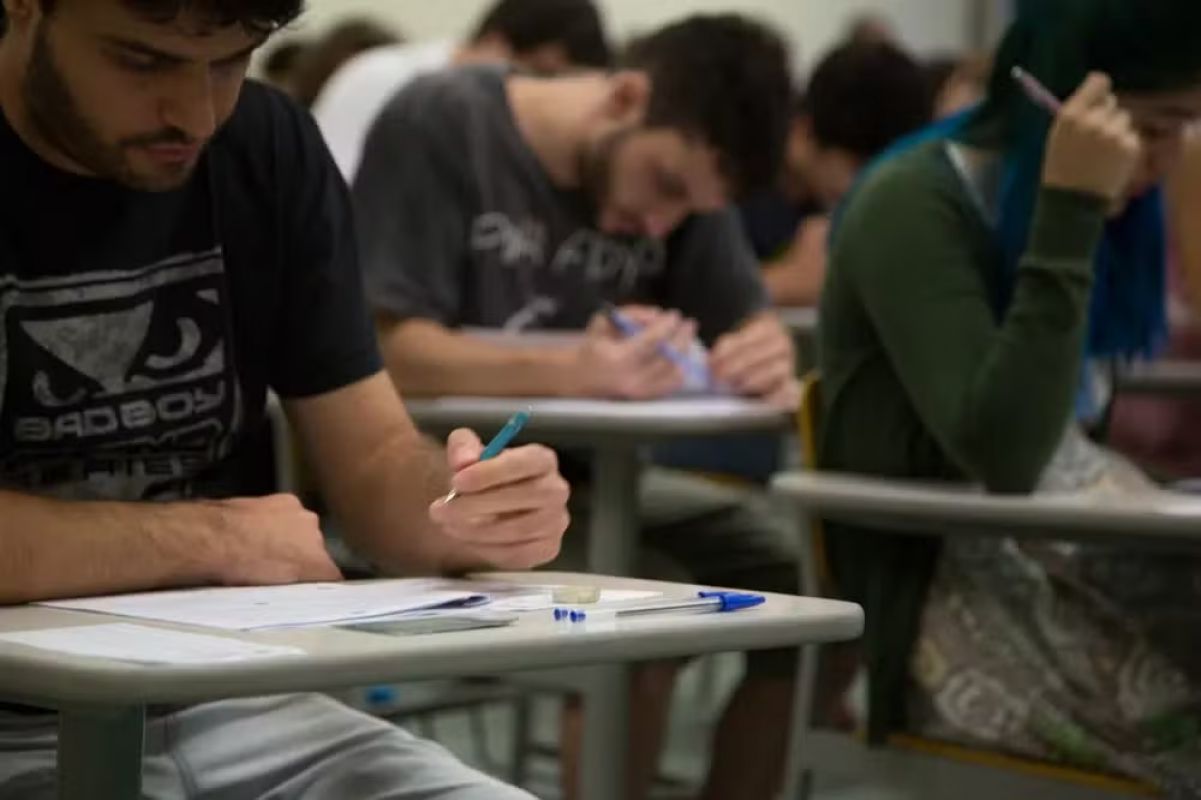 PF deflagra operação contra organização criminosa acusada de fraudes em concursos públicos