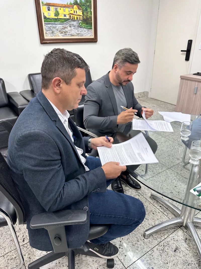 Timóteo firma acordo para regularizar 500 moradias nos bairros Primavera e Novo Tem