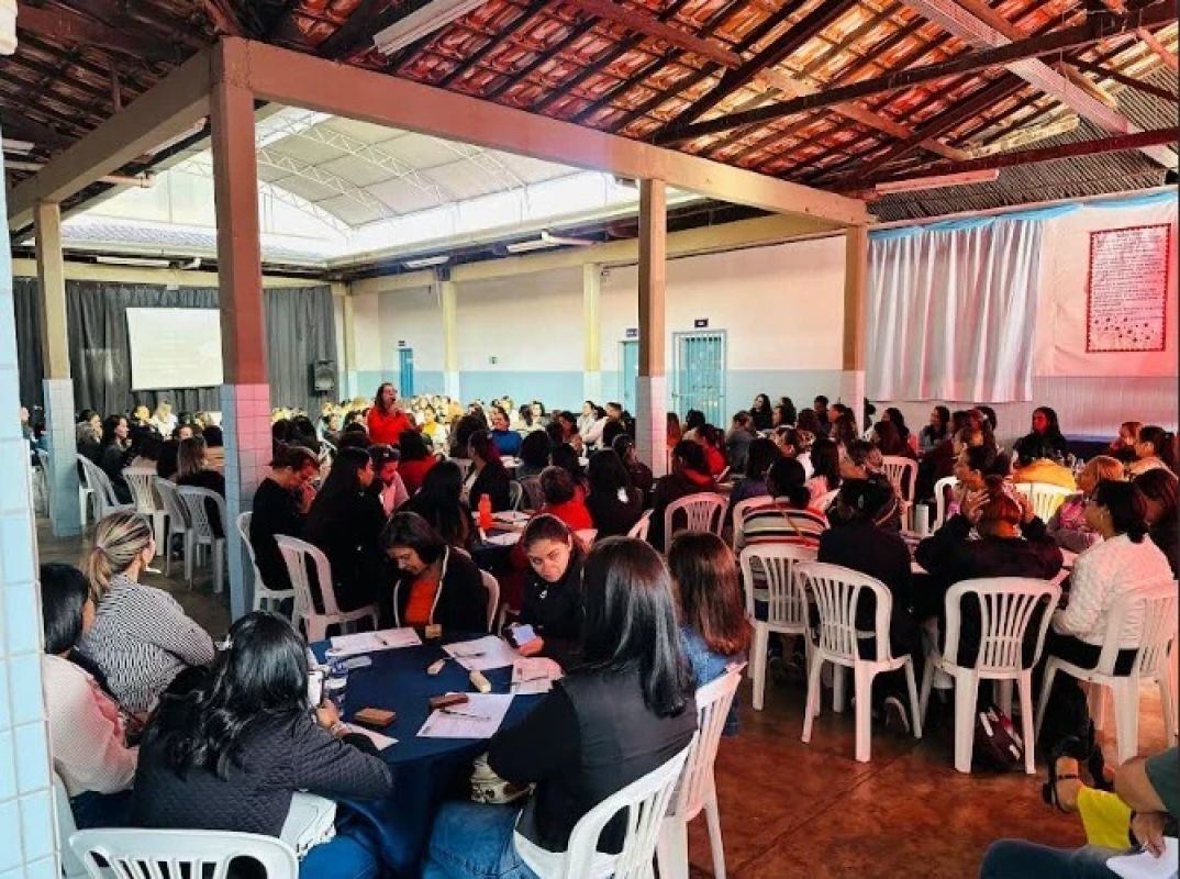 Prefeitura de Ipatinga capacita 500 assistentes da Educação Especial