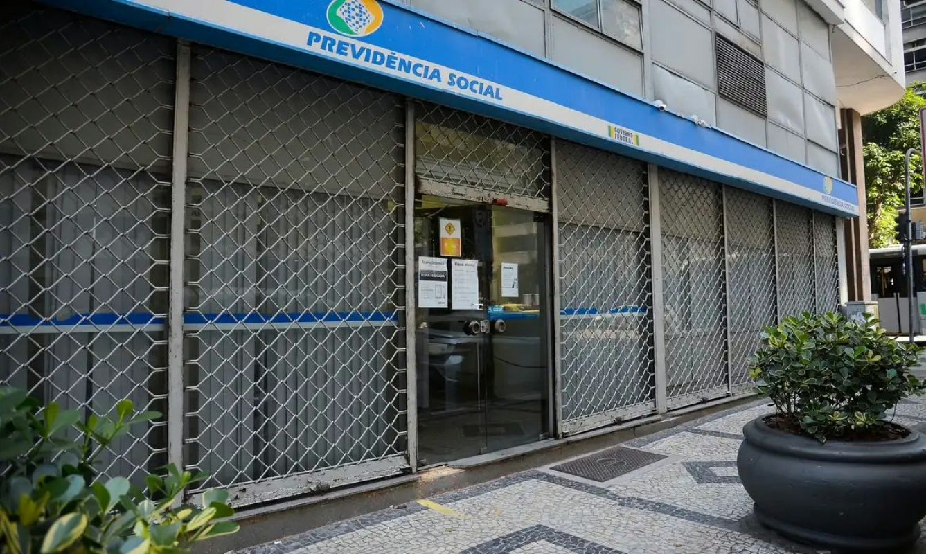 Governo mantém antecipação do 13º do INSS para o 1º semestre de 2026; pagamento começa em maio