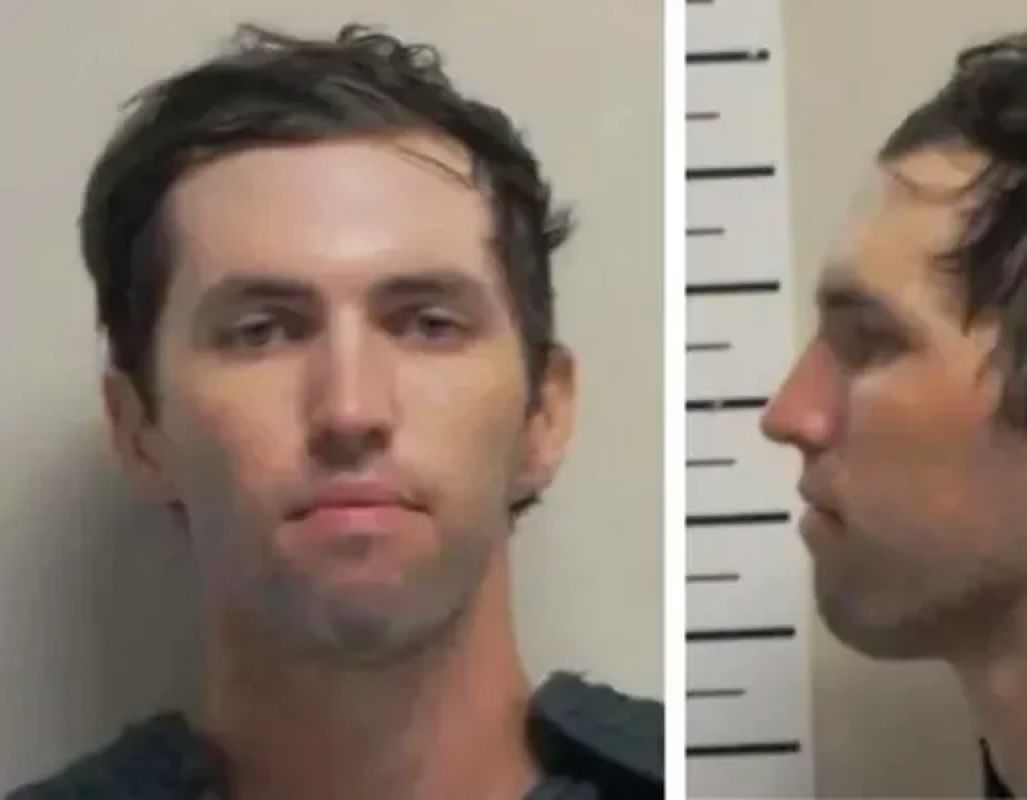  Ex-colega revela isolamento político de acusado pela morte de Charlie Kirk