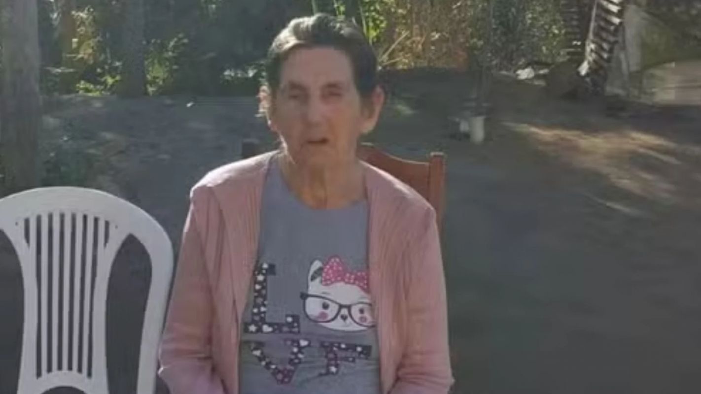 Idosa de 86 anos com Parkinson é morta a facadas pelo marido dentro de casa