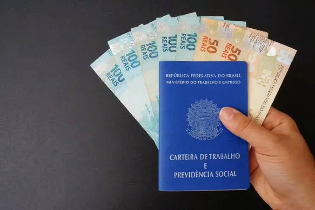  Estimativa aponta salário mínimo de 2027 em R$ 1.717, segundo O Globo