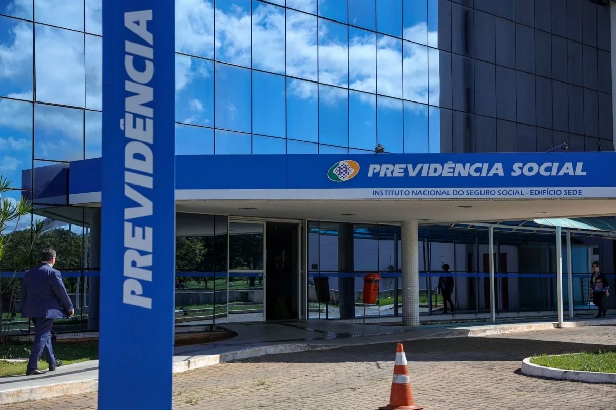 Mais de 500 mil aposentados já receberam ressarcimento por descontos irregulares no INSS