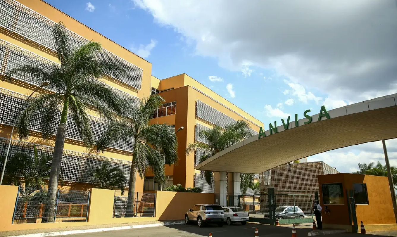 Anvisa suspende nove lotes de remédio para pressão alta por erro na embalagem
