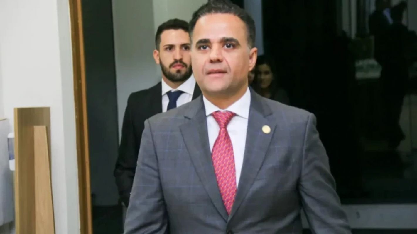 OAB-MG se opõe à ordem de Zanin sobre lacre de celulares no STF