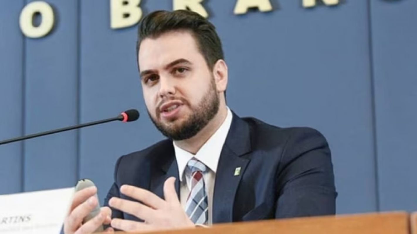  Quem é Filipe Martins, ex-assessor de Bolsonaro preso ordem do STF