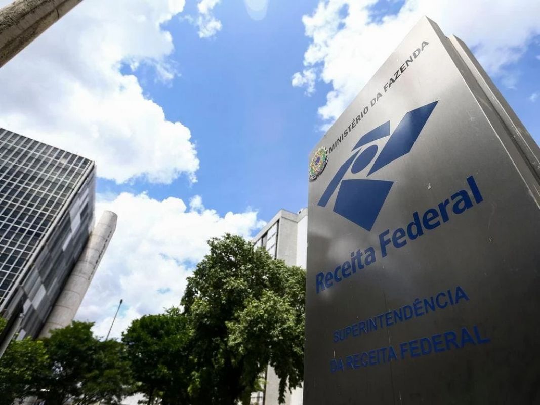 Receita reforça controle sobre fintechs após operações contra crime organizado