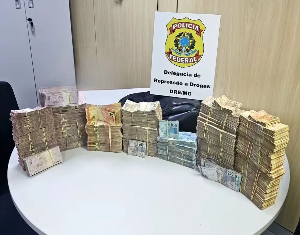PF intercepta R$ 500 mil em dinheiro vivo durante operação em BH