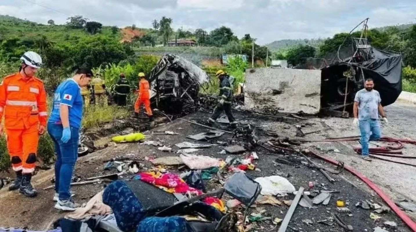 Justiça mantém prisão de caminhoneiro acusado pelo acidente com 39 mortos na BR-116 em Teófilo Otoni