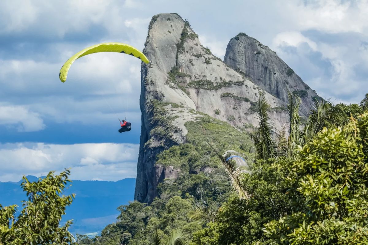 Atletas do Brasil e do mundo cruzam montanhas capixabas em desafio internacional