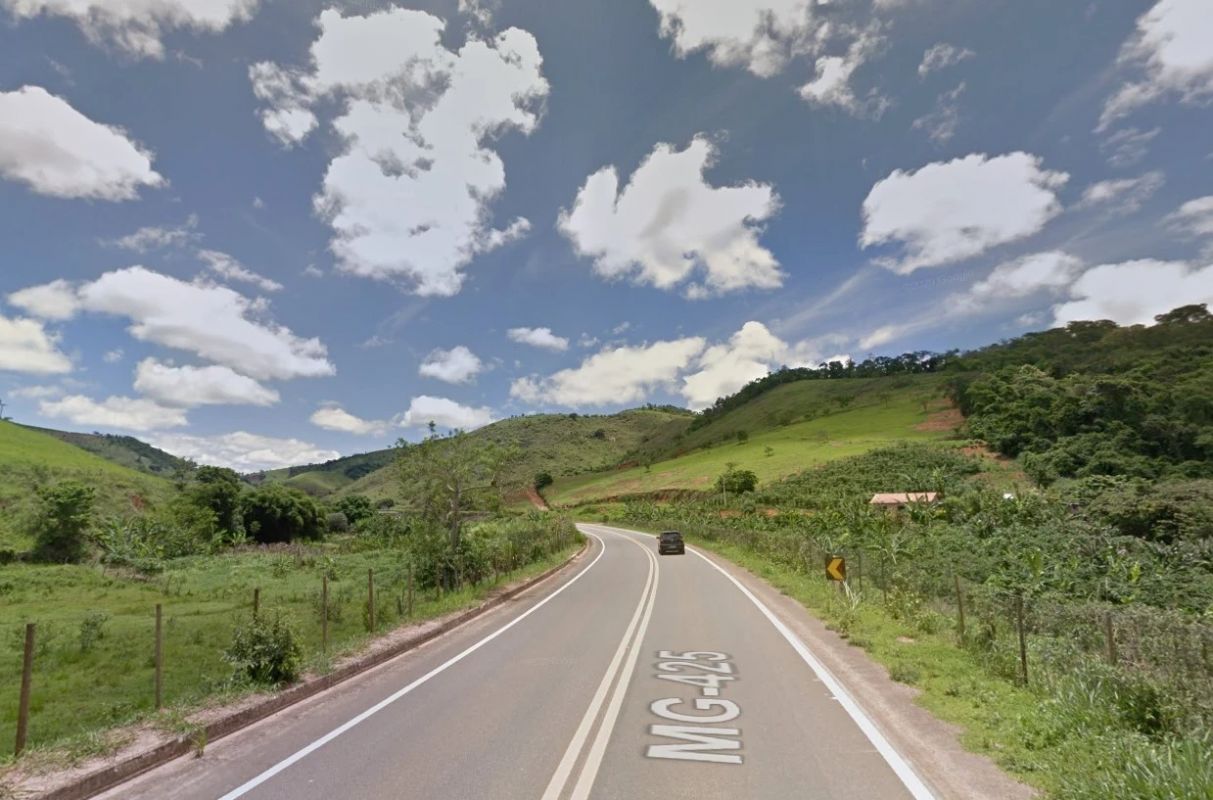 Motociclista é rendido e tem moto roubada na MG-425, em Entre Folhas