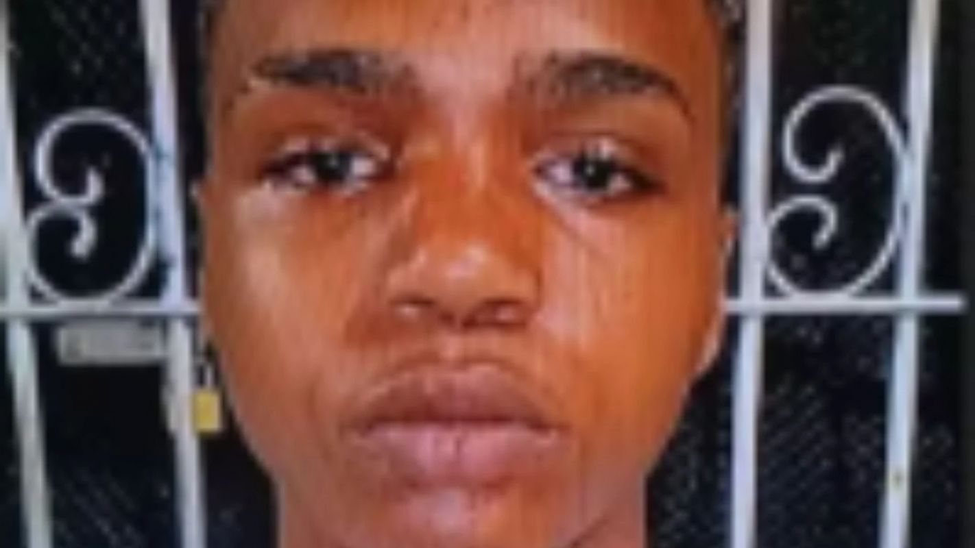 Adolescente de 16 anos é executado com mais de 10 tiros ao sair do trabalho
