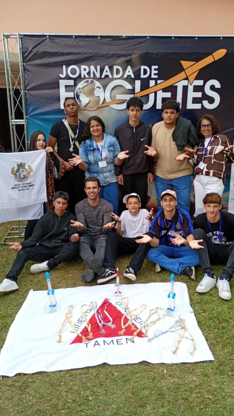 Estudantes de Ipatinga conquistam medalhas na Olimpíada Brasileira de Foguetes