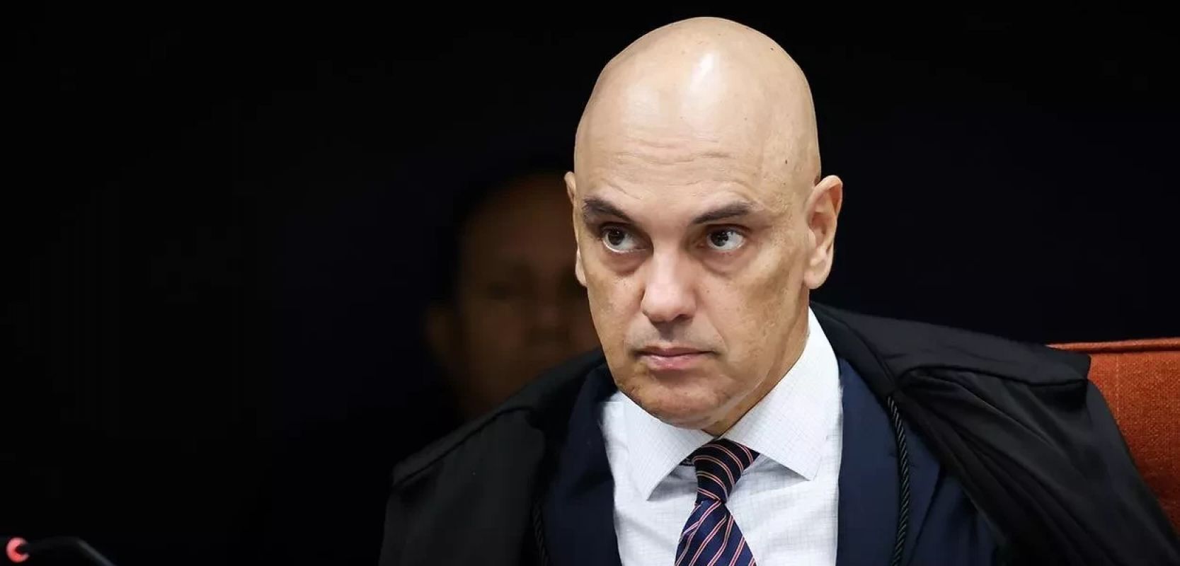Moraes repreende advogado durante audiência sobre trama golpista