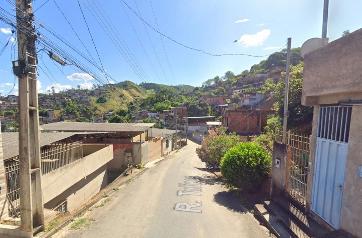 Adolescente e homem são presos por tráfico em Coronel Fabriciano