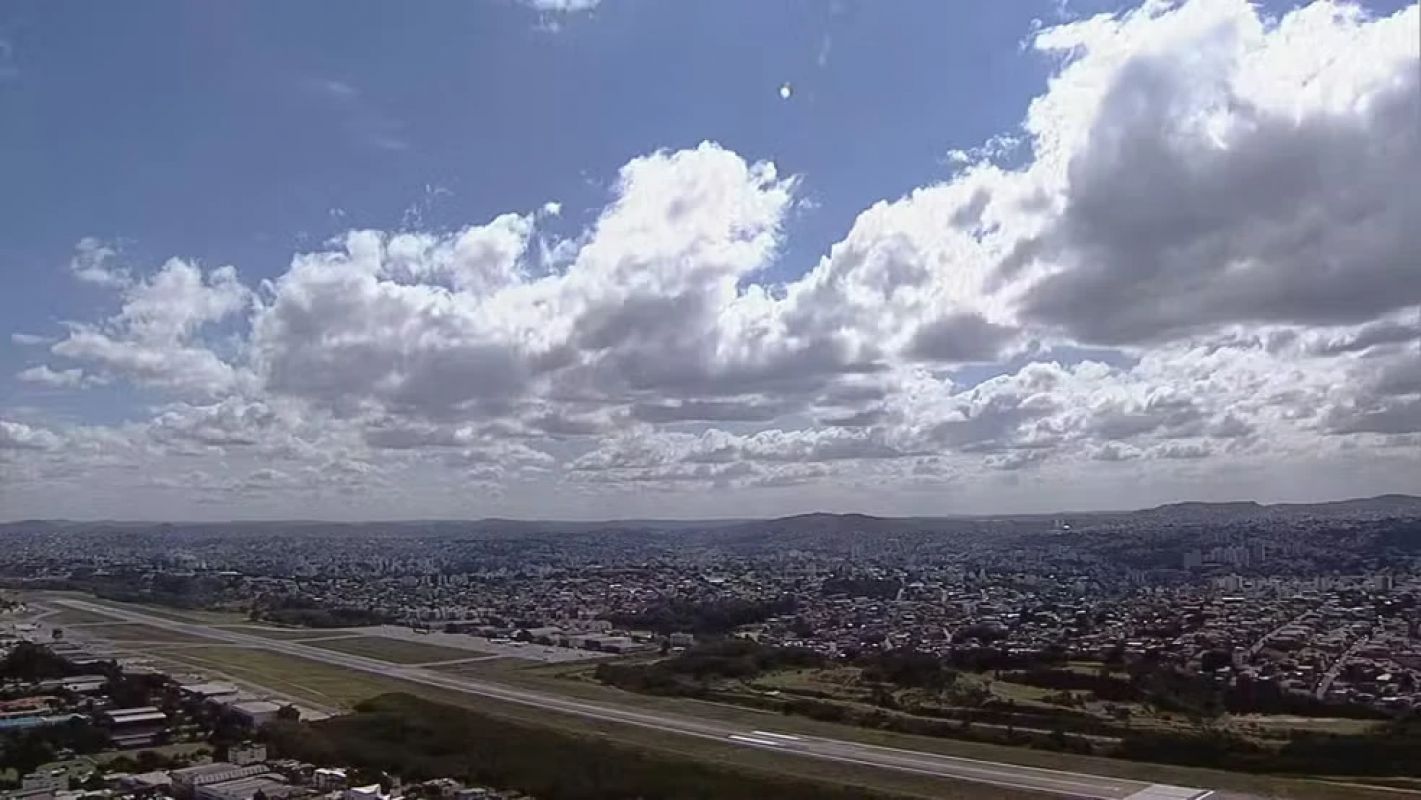 Frente fria atinge cidades de MG com alerta de queda de temperatura