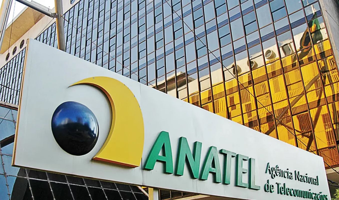 Anatel analisa pedido da Starlink para ampliar oferta de internet via satélite no Brasil