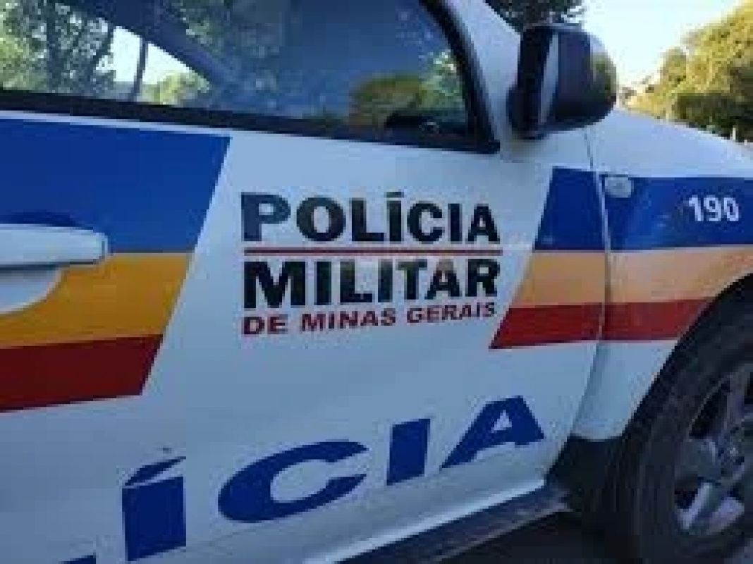 Filho é preso por perseguir a mãe com pedaço de pau e ameaçá-la: ‘Vou arrancar seu coração e beber com pinga’