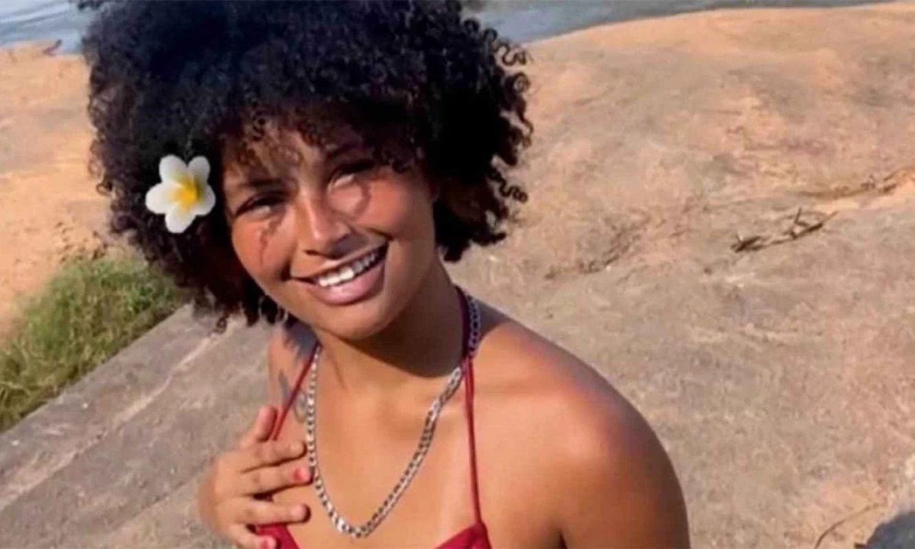 Filha de jovem que morreu em viatura da PM em Governador Valadares receberá pensão do governo de MG