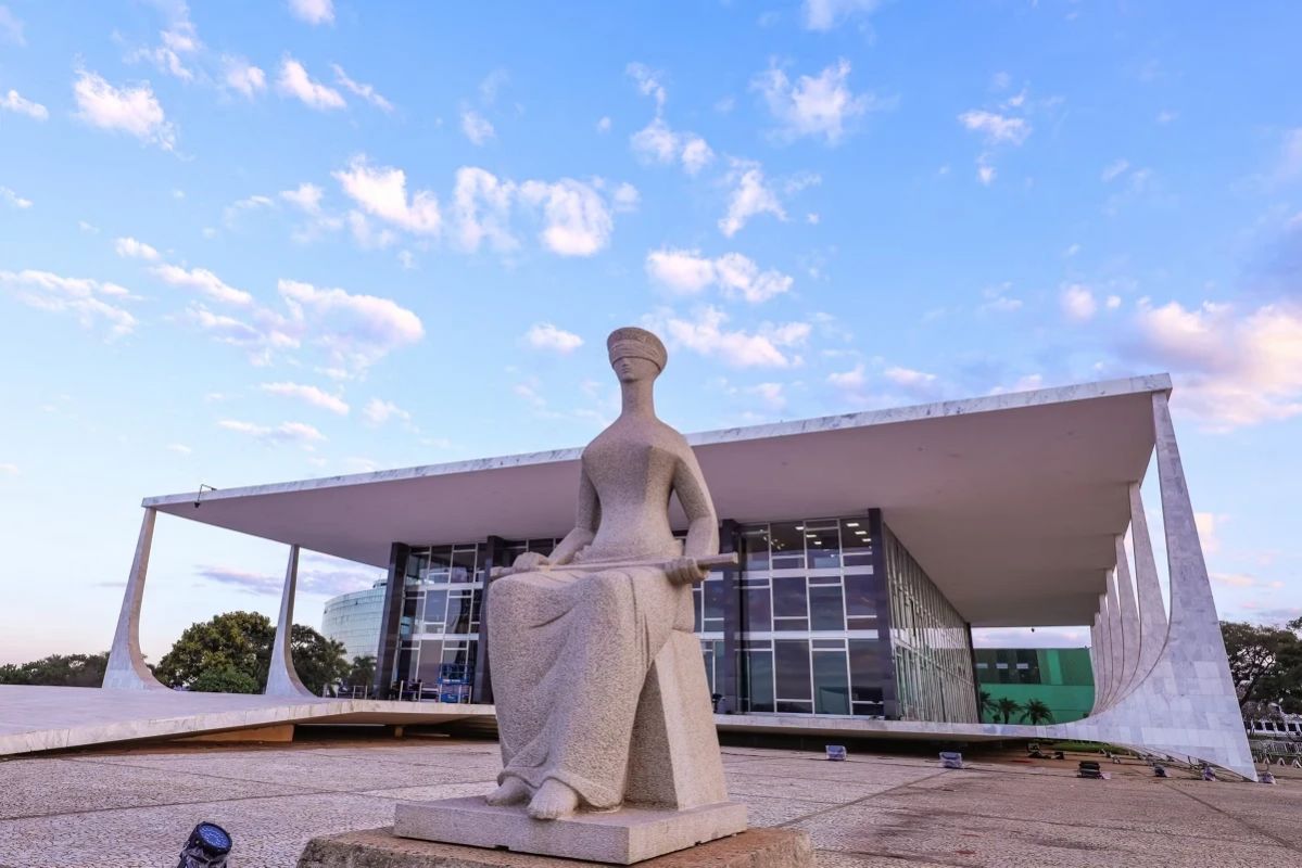 Partidos do governo criticam cancelamento de vistos de ministros do STF pelos EUA