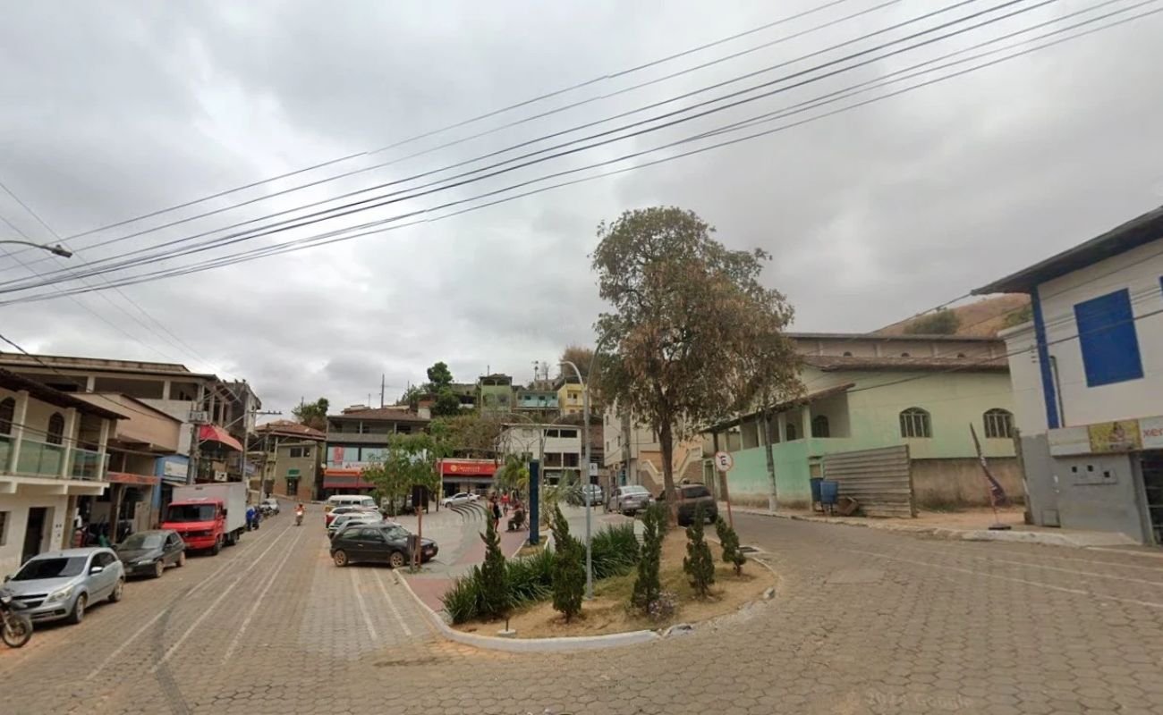 Homem é baleado no peito e na cabeça em atentado em Braúnas; polícia busca suspeitos