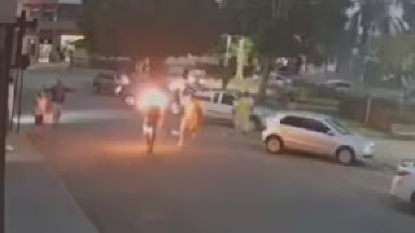 Homem tem corpo incendiado após cobrança de R$ 10 em MG
