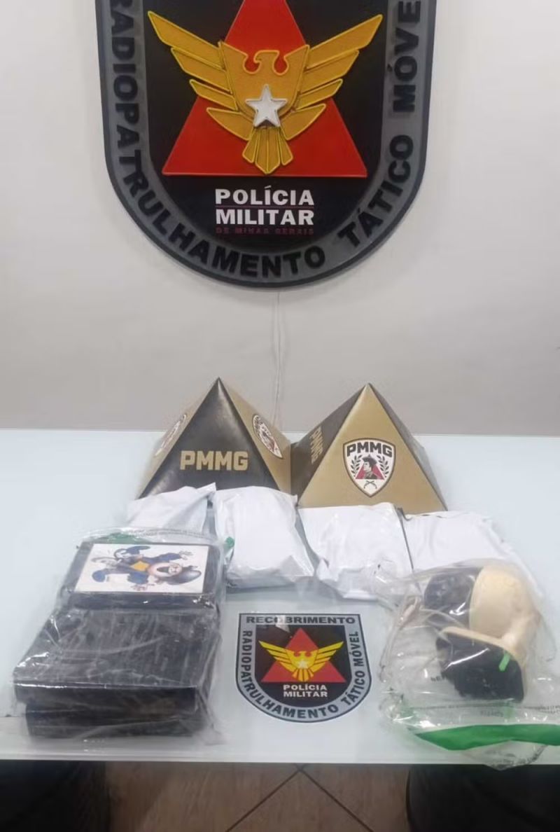 Motorista foge da PM, arremessa drogas e é preso após intensa perseguição em Governador Valadares