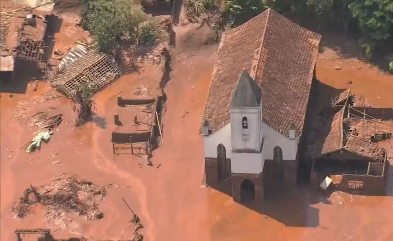 BHP, acionista da Samarco, é condenada pela Justiça inglesa em processo sobre rompimento de barragem em Mariana