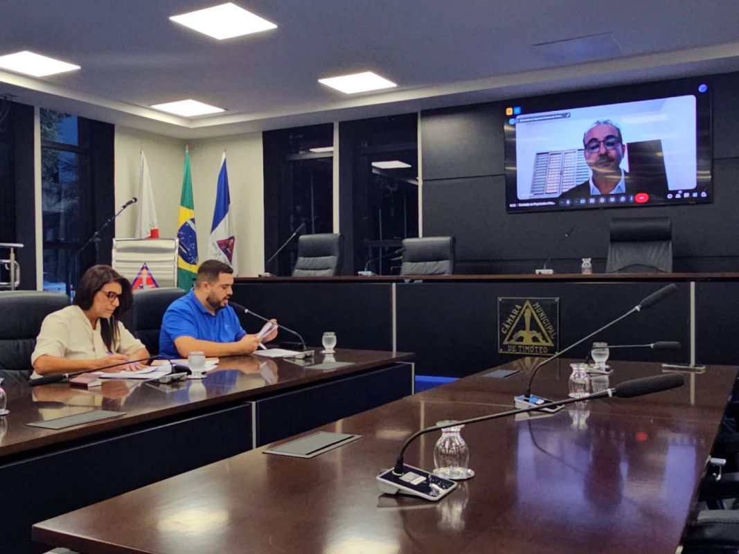 Câmara de Timóteo rejeita contas de ex-prefeito e aprova diretrizes para 2026