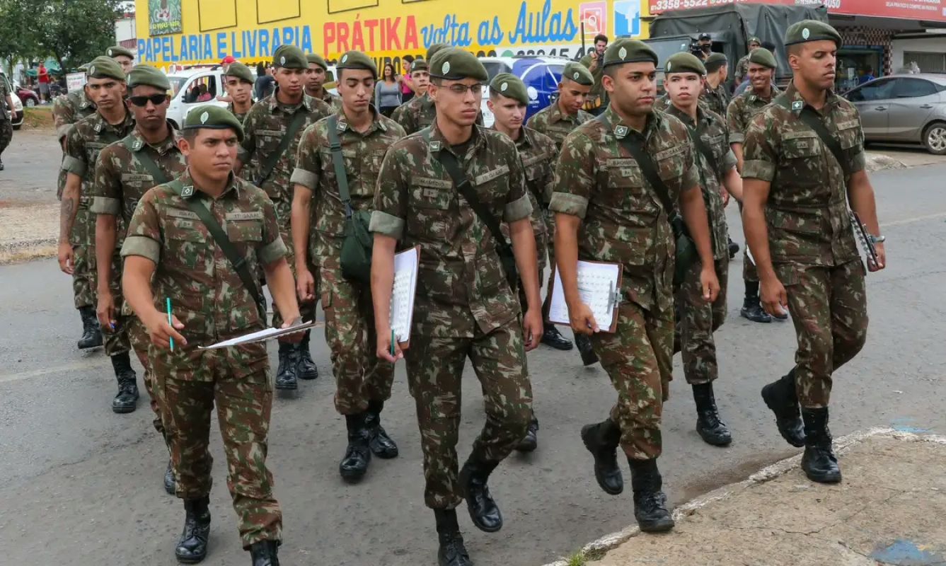 Prazo para alistamento militar obrigatório termina nesta terça-feira (30)